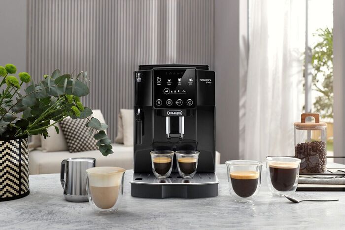 DeLonghi Magnifica Start kaffivél - Svört