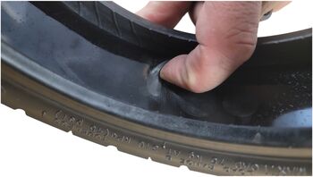 Sjálflokandi 10" dekk fyrir Apollo City 2022