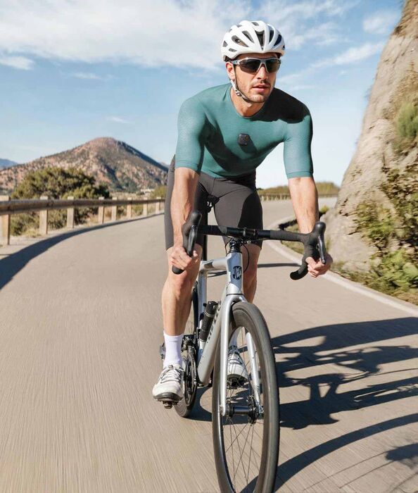 Insta360 GO Ultra Standard Bundle - Svört