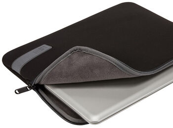 Case Logic Reflect 13,3" fartölvuhlíf - Svört