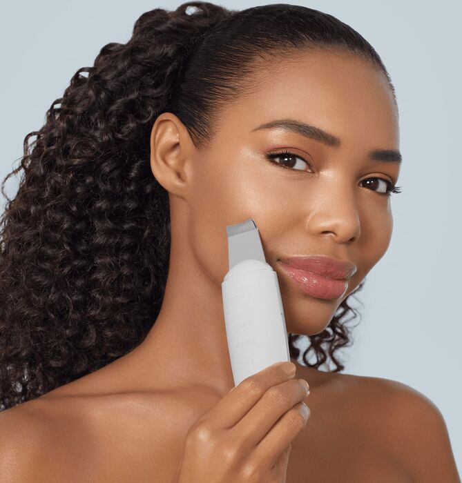 GESKE MicroCurrent Skin Scrubber 9-í-1