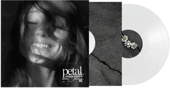 Ariana Grande - Petal