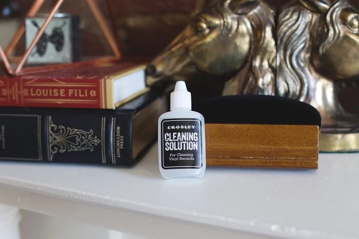 Crosley hreinsisett fyrir plötuspilara