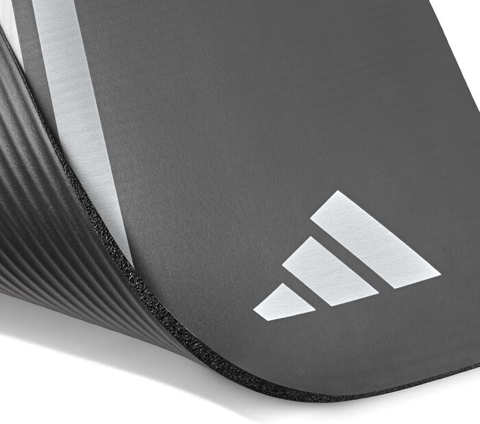 Adidas jógadýna 8mm - Svört