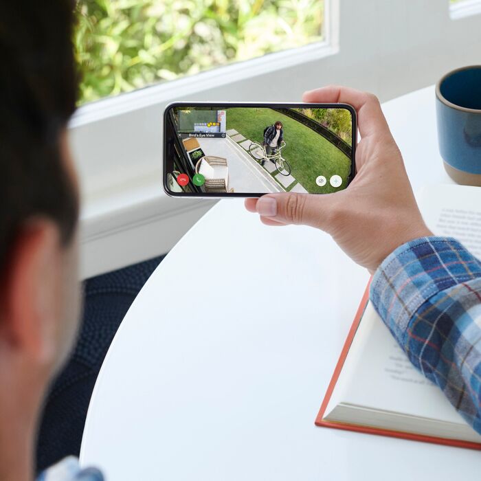 Ring Stick Up Cam Pro Plug-in öryggismyndavél - Hvít