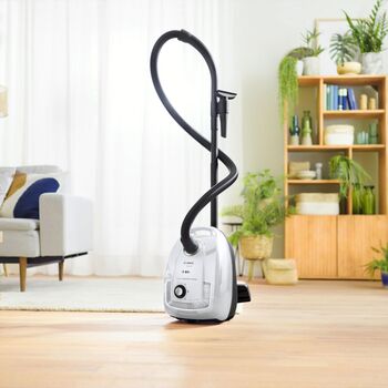 Bosch Series 4 ryksuga 