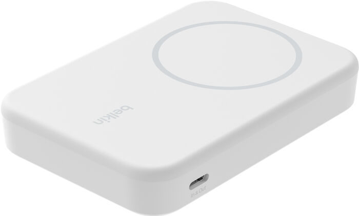 Belkin BoostCharge Pro 8K MagSafe Qi2 ferðahleðsla- Hvítt