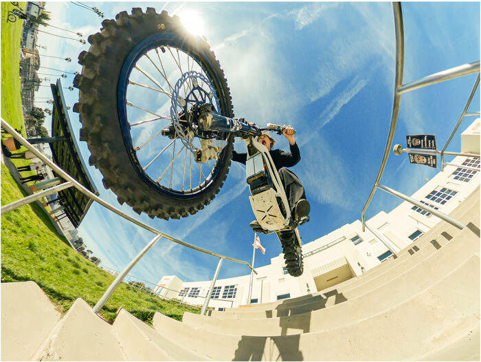 GoPro Max 2 útivistarmyndavél + Acessory Bundle aukahlutapakki