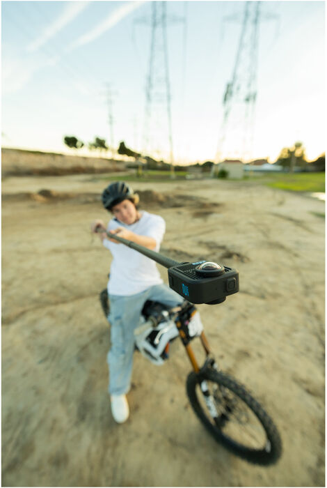 GoPro Max 2 útivistarmyndavél + Acessory Bundle aukahlutapakki