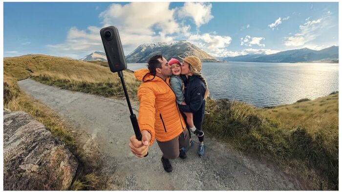 Insta360 X4 Air Start-pakki útivistarmyndavél - Hvít