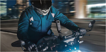 Insta360 X5 Essentials-pakki útivistarmyndavél - Svört