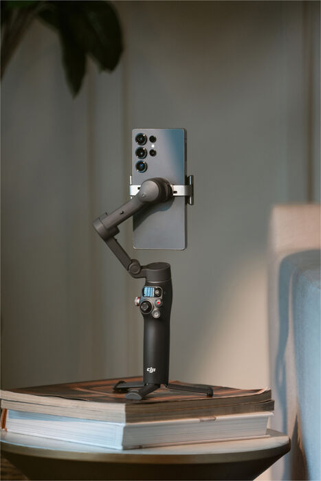 DJI Osmo Mobile 8 stöðugleikastöng - Grá