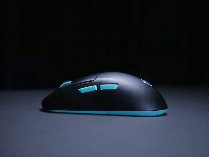 Cherry Xtrfy M68 leikjamús - Svört 