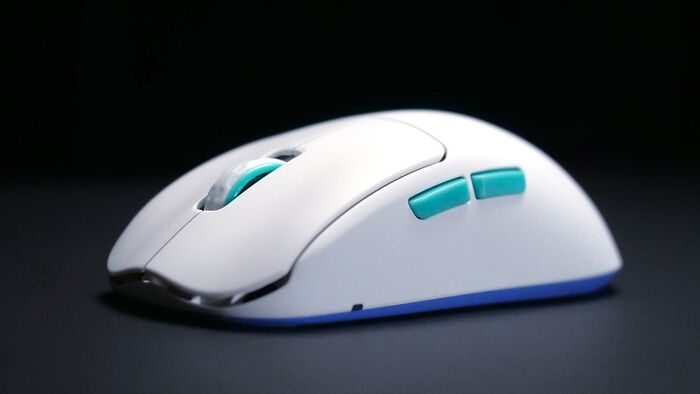 Cherry Xtrfy M68 leikjamús - Hvít