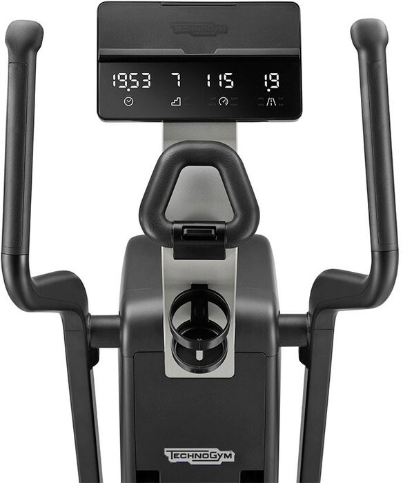 TechnoGym Elliptical skíðavél