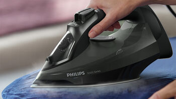 Philips 5000 Series gufustraujárn - Svart