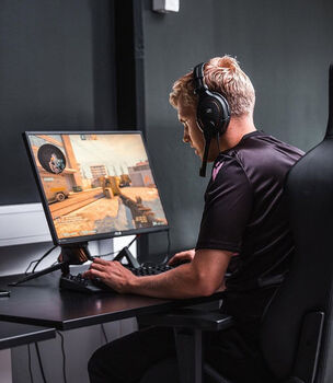 Dusty treyja - Extra Large (XL)