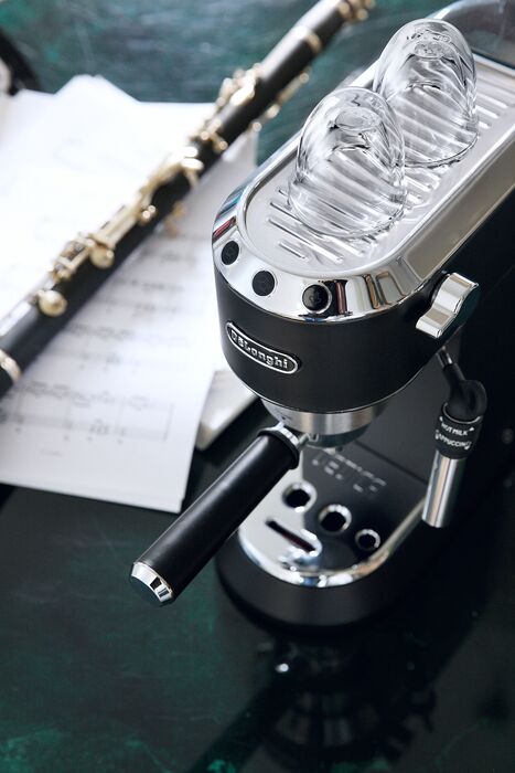 DeLonghi Dedica espressóvél - Svört