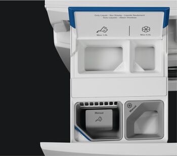 Electrolux SteamCare 700 EFI7H2EX6Q - Hvít