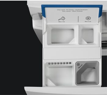 Electrolux SteamCare 700 EFI7H2EX6Q - Hvít