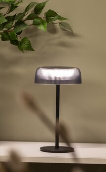 Aura borðlampi með sólarsellu