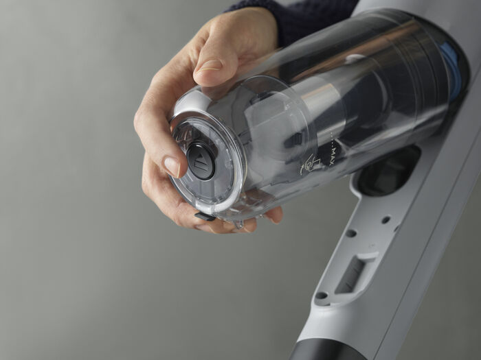 Electrolux 700 gólfhreinsitæki EP71B14WET - Svart