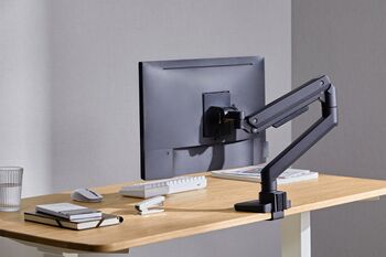 Essentials skjáarmur