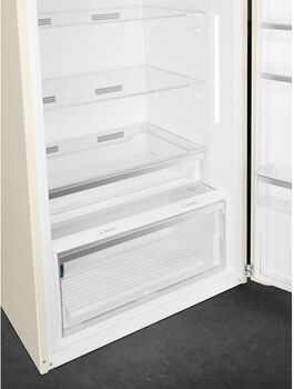 Smeg kæli- og frystiskápur FAB50RCR5 - Hvítur