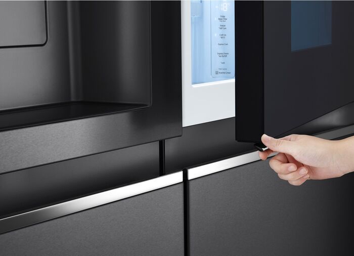 LG tvöfaldur InstaView kæli- og frystiskápur GSXV90MCDE