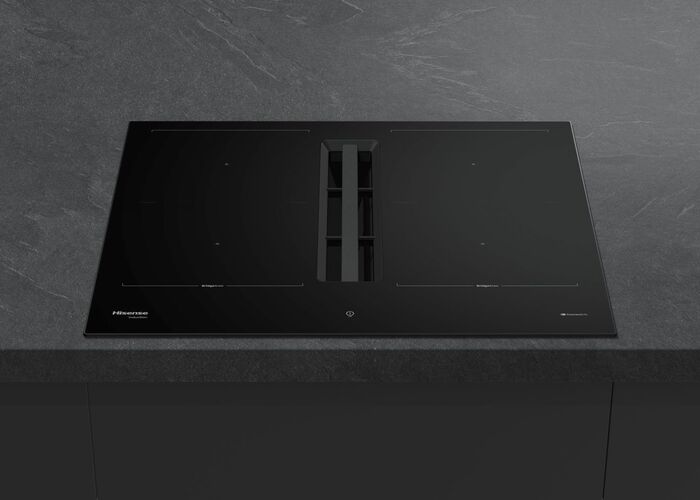 Hisense Spanhelluborð með gufugleypi HEH6443BSCWF