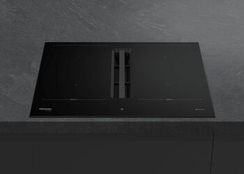 Hisense Spanhelluborð með gufugleypi HEH6443BSCWF