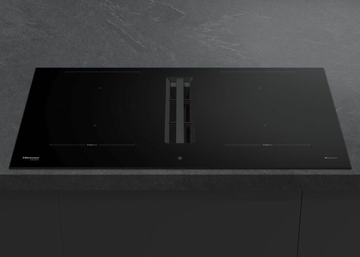 Hisense Spanhelluborð með gufugleypi HEH8443BSCWF