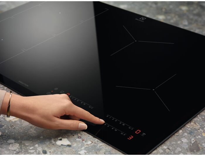 Electrolux spanhelluborð HHB850FBK