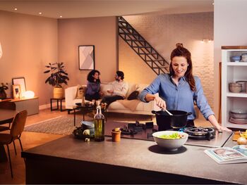 Philips Hue White Ambiance 8W A60 E27 sett (3 perur + Hue tengistöð + Dimmir) 