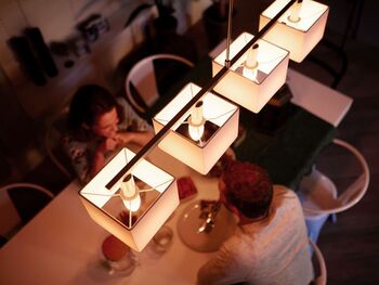 Philips Hue E14 White Ambiance snjallpera