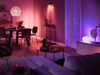 Philips Hue White og Color Ambiance E27 sett (3 perur + Hue tengistöð)