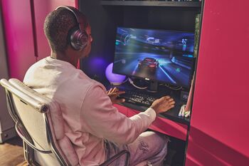 JBL Quantum 100M2 leikjaheyrnartól - Svartur