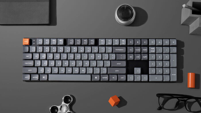 Keychron K5 Max RGB lyklaborð - Brúnir rofar