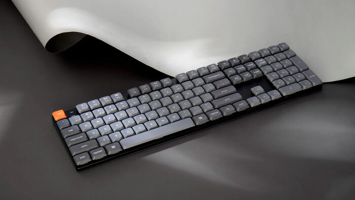 Keychron K5 Max RGB lyklaborð - Brúnir rofar