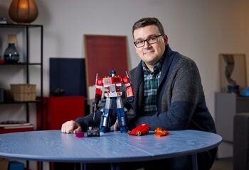 LEGO Icons Transformers Optimus Prime 10302