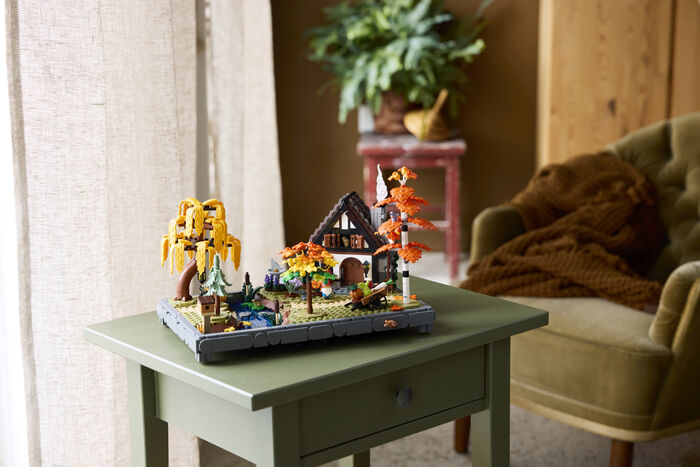 LEGO Icons haustgarður með litlu húsi 11372
