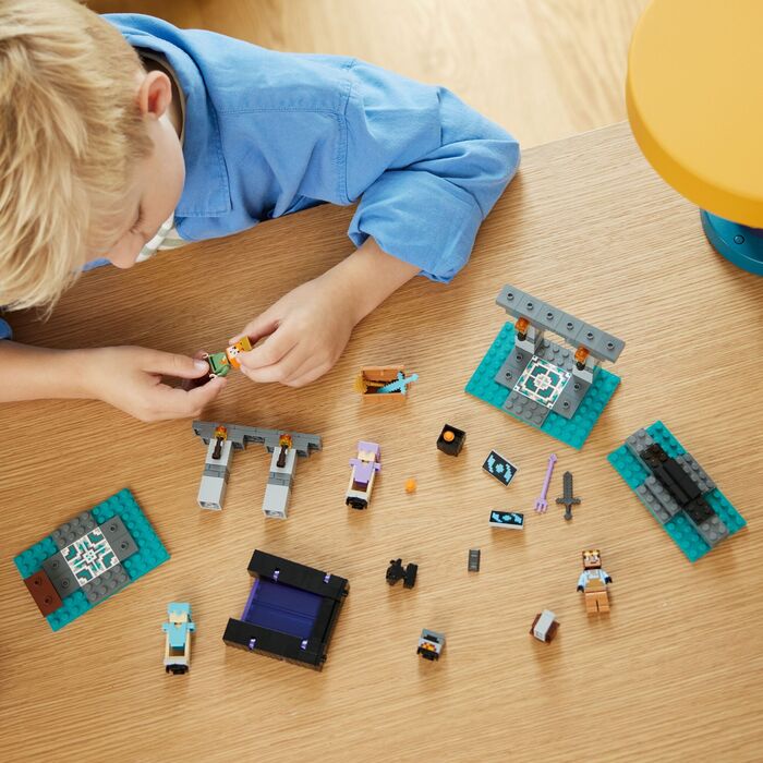 LEGO Minecraft Vopnabúr 21252