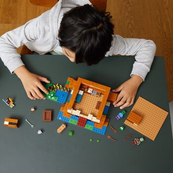 LEGO Minecraft Froskahúsið 21256