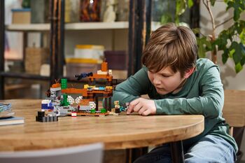LEGO Minecraft náman 21263