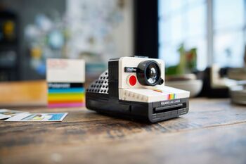 LEGO Ideas Polaroid OneStep SX-70 Camera 21345