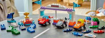 LEGO DUPLO F1 kappakstursbílar og bílstjórar 10445