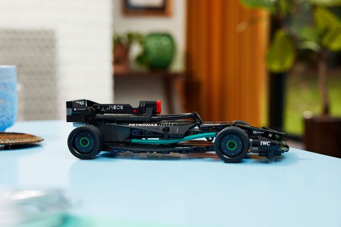 LEGO Technic Mercedes AMG F1 W14 E Performance 42165