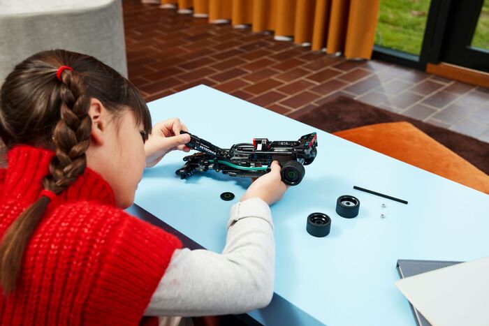 LEGO Technic Mercedes AMG F1 W14 E Performance 42165