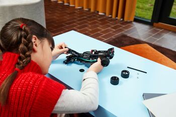 LEGO Technic Mercedes AMG F1 W14 E Performance 42165