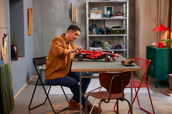 LEGO Technic Ferrari SF-24 F1 bílamódel 42207